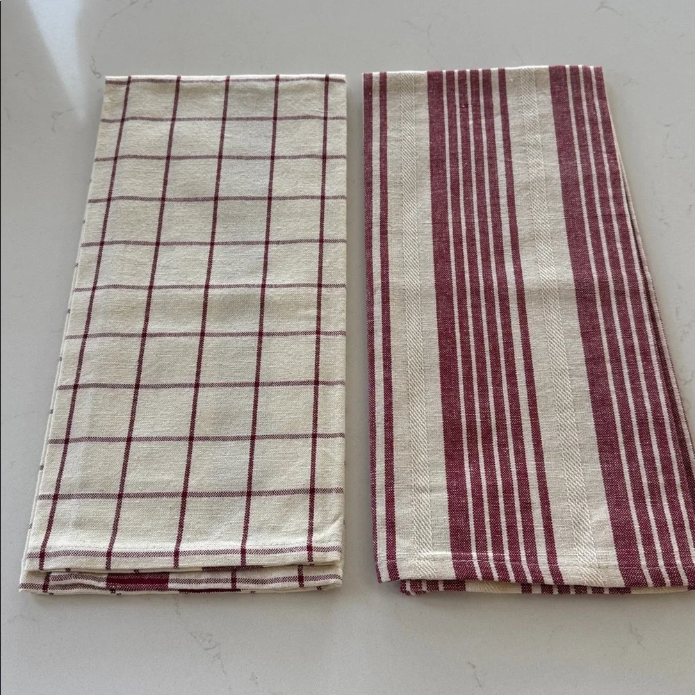 Elegant Red and White Kitchen Towel Set NWOT ✨